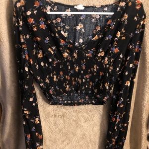 Long sleeve crop top